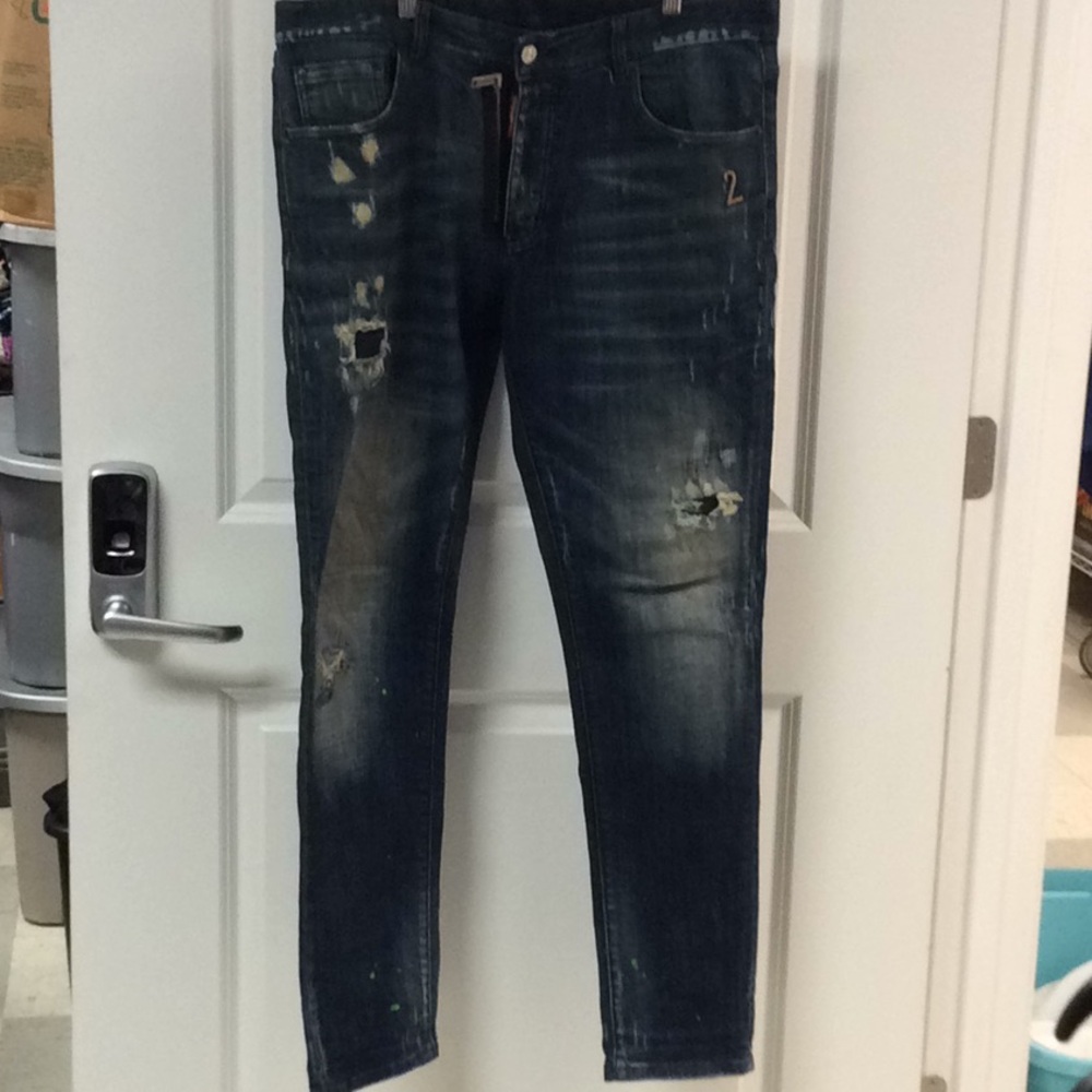 DSquared2 men’s distressed jeans